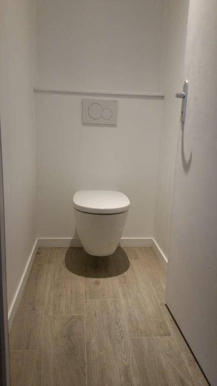 WC+suspendu-640w.jpg