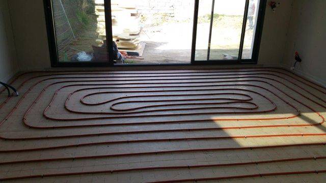 Chauffage+au+sol+-+travaux-640w.jpg